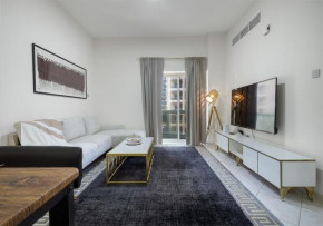 Big Size Studio Next to Marina Walk - Near Metro